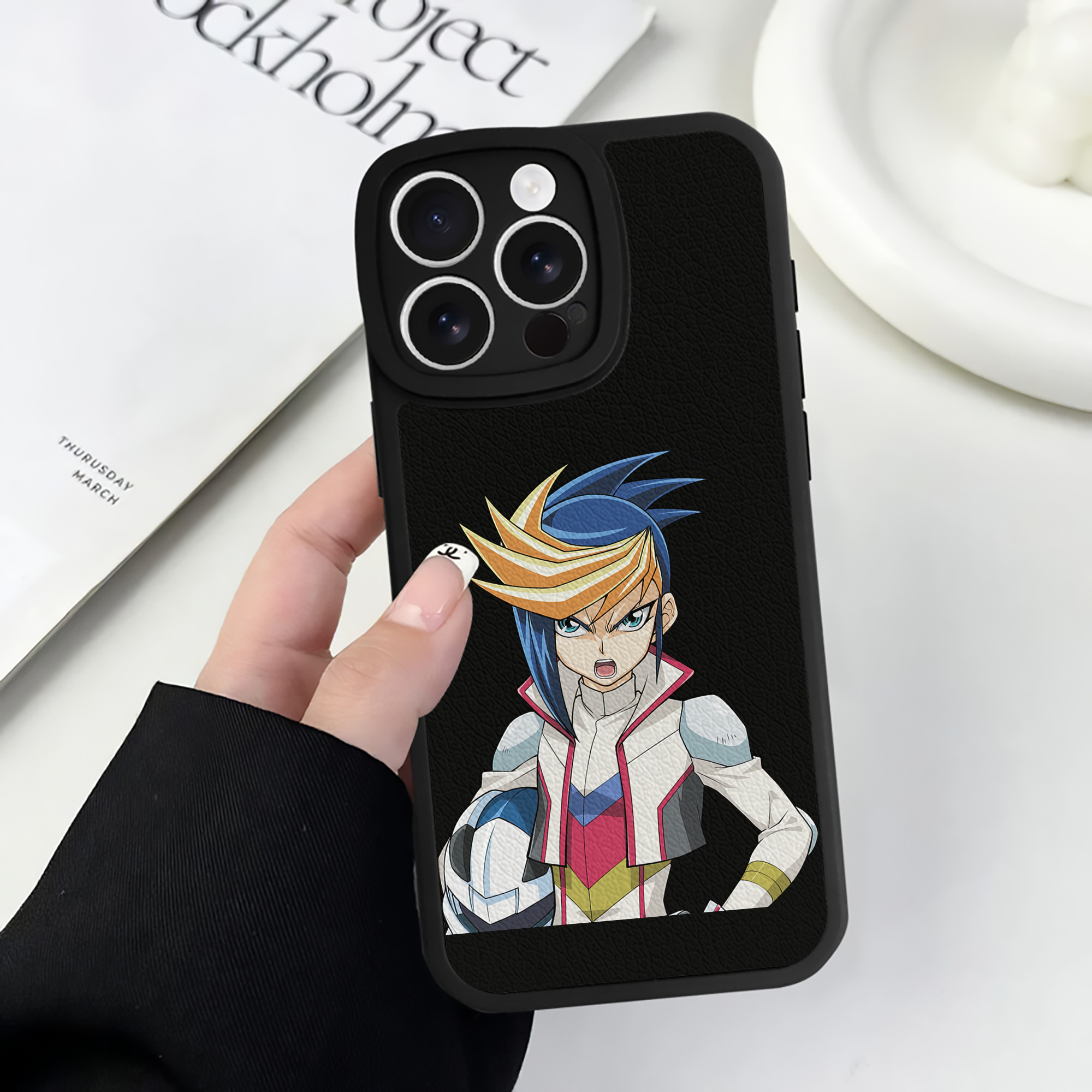 遊☆戯☆王 Yu-Gi-Oh! 【iPhone 16シリーズ対応】シリコンスマホケース（レザー調） 材質：シリコン